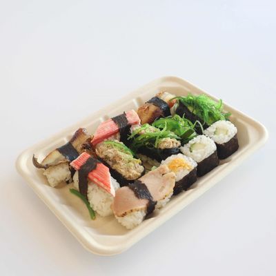 Disposable Paper Bagasse Food Dish , 8*6 Inch Square Plate For Take Away Fast Food